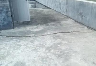 建华楼顶漏水维修公司分享下如何解决卫生间隐蔽部位漏水的问题?